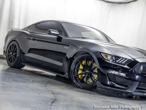 Used 2018 Ford Mustang Shelby GT350 w/ Electronics Package RWD image 3