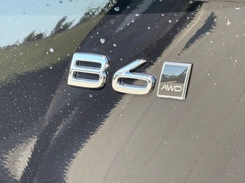 New 2026 Volvo XC90 B6 Plus w/ Protection Package Premier image 6