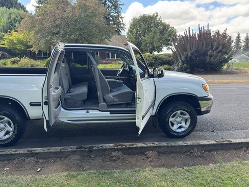 Used 2002 Toyota Tundra SR5 RWD image 15