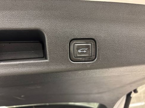 Certified 2025 GMC Acadia Elevation image 21