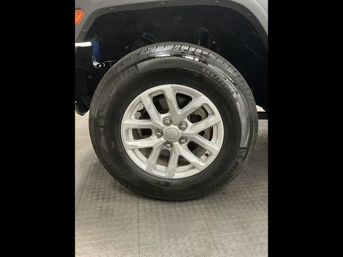 Used 2023 Jeep Wrangler Sport AWD/4WD image 31