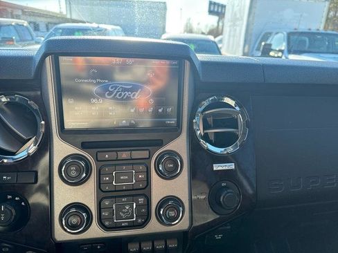 Used 2016 Ford F250 Platinum w/ FX4 Off-Road Package image 12