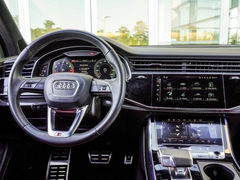 Used 2023 Audi SQ7 Prestige AWD/4WD image 17