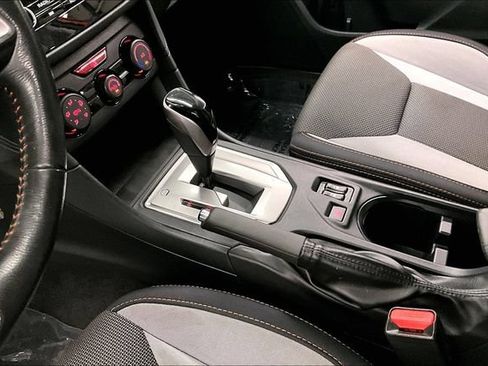 Used 2019 Subaru Crosstrek 2.0i Premium w/ Popular Package #2 AWD/4WD image 18