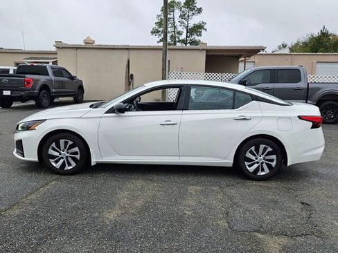 Used 2024 Nissan Altima 2.5 S image 5