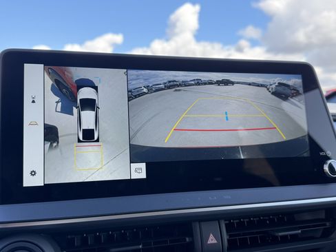 New 2026 Toyota Prius Limited image 6