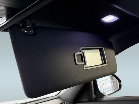 Used 2022 Volkswagen Atlas Cross Sport SEL R-Line image 30