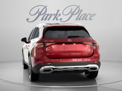 Used 2026 Mercedes-Benz GLC 300 image 14