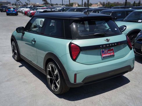 New 2026 MINI Cooper S FWD image 3