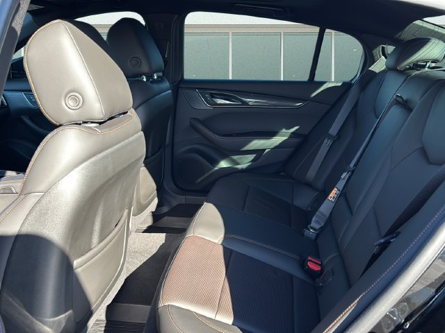 Used 2026 Cadillac CT5 V w/ Technology Package AWD/4WD image 17