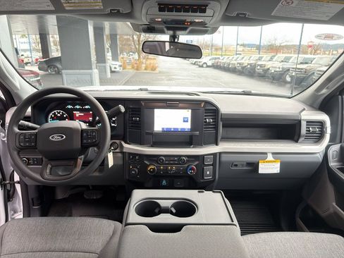 New 2026 Ford F250 XL w/ XL Chrome Package image 32