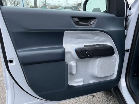 New 2025 Ford Maverick XLT w/ XLT Luxury Package image 14