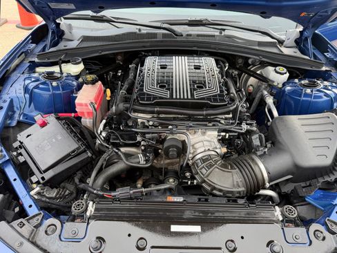 Used 2019 Chevrolet Camaro ZL1 RWD image 26