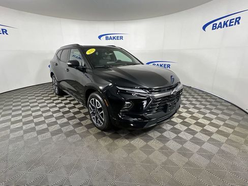 Certified 2025 Chevrolet Blazer RS w/ Enhanced Convenience Package AWD/4WD image 2