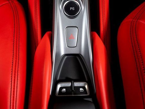 Used 2021 Ferrari F8 Tributo image 47