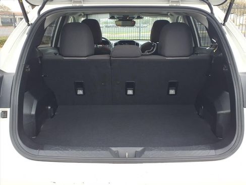 Used 2024 Subaru Crosstrek 2.0i Premium image 12