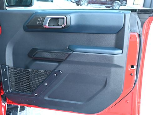 Used 2023 Ford Bronco Heritage Edition image 39