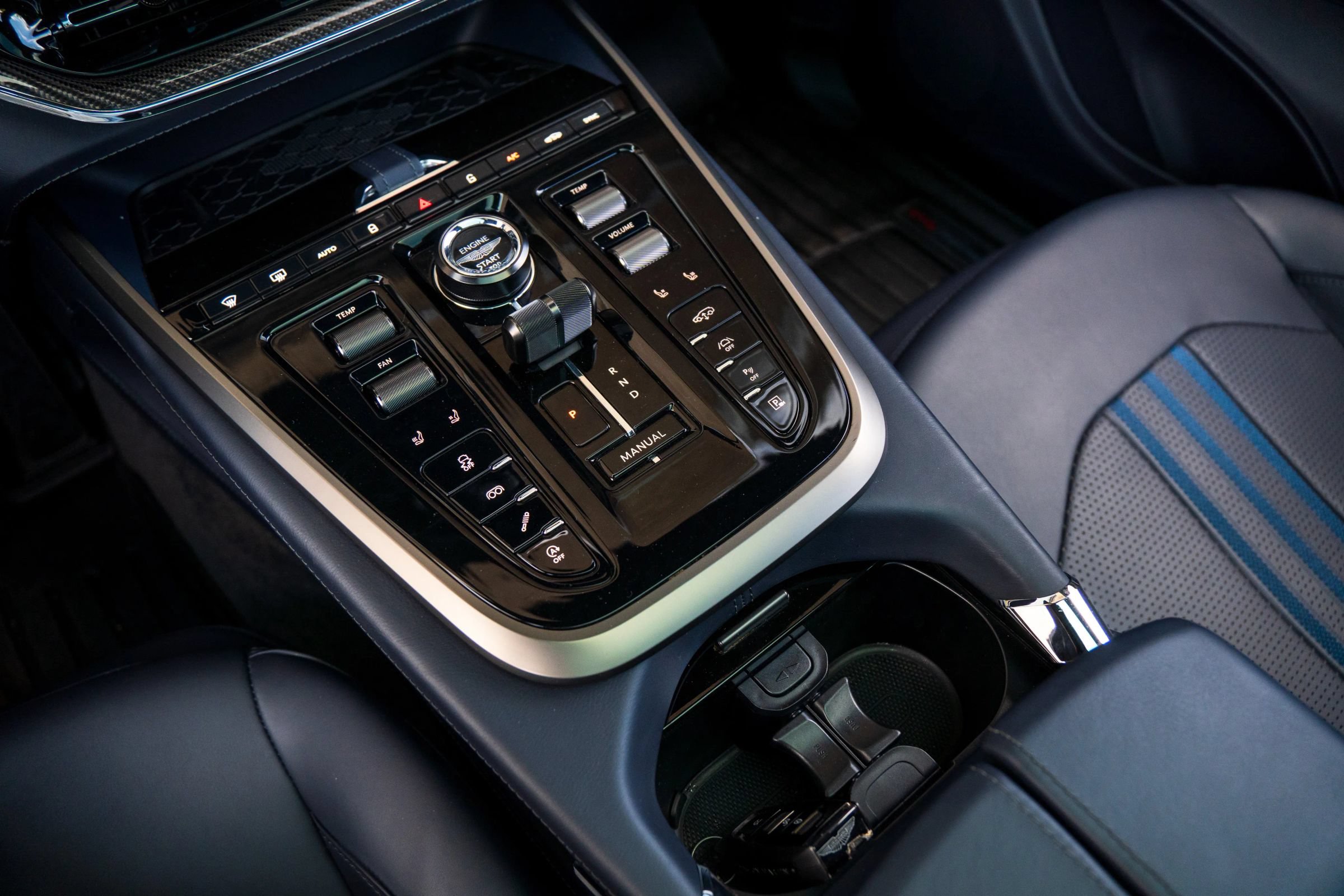 Used 2025 Aston Martin DBX 707 AWD/4WD image 39
