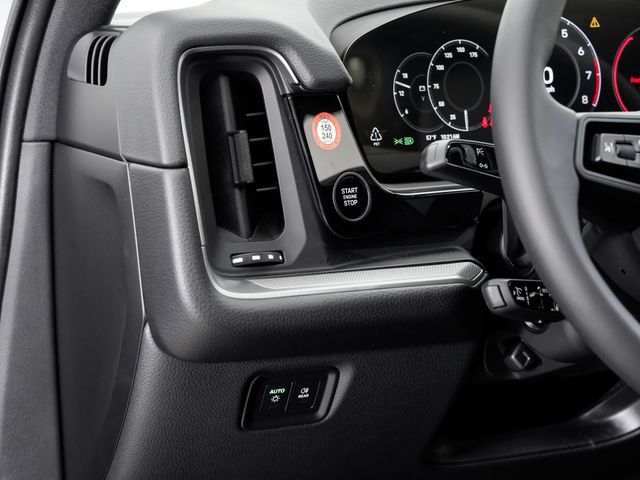 Certified 2026 Porsche Cayenne AWD/4WD image 10
