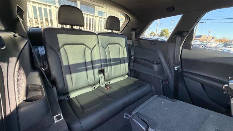 Used 2019 Audi Q7 3.0T Premium w/ Convenience Package AWD/4WD image 43