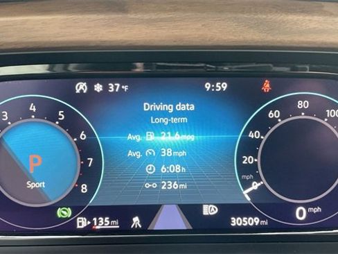 Used 2025 Volkswagen Atlas SE image 15