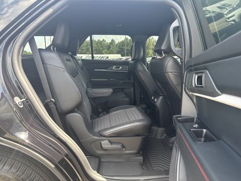 Used 2025 Ford Explorer ST-Line w/ Premium Package RWD image 16