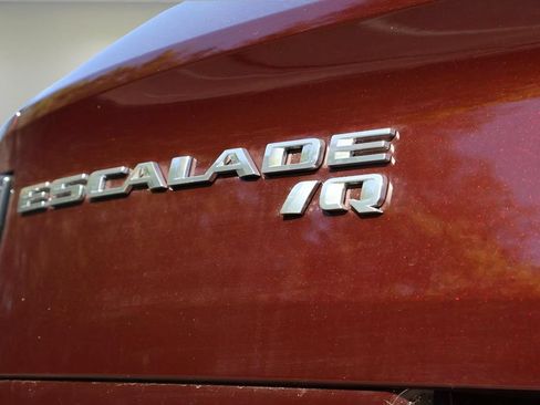 Used 2025 Cadillac Escalade IQ Luxury 2 AWD/4WD image 33