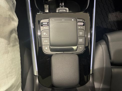 Certified 2023 Mercedes-Benz GLA 250 4MATIC image 25
