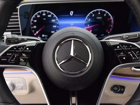 Used 2026 Mercedes-Benz GLE 450 4MATIC image 23