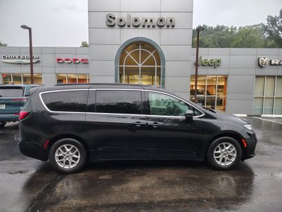 Certified 2022 Chrysler Pacifica Touring-L
