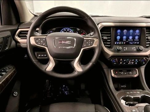 Used 2022 GMC Acadia Denali w/ Denali Ultimate Package AWD/4WD image 6