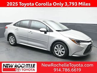 Certified 2025 Toyota Corolla LE image 1