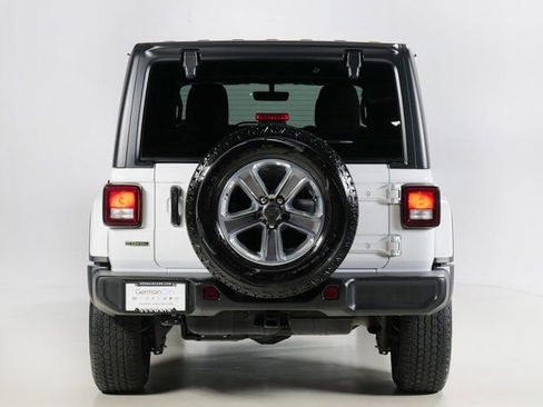 Used 2021 Jeep Wrangler Unlimited Sahara image 7