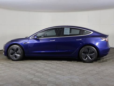 Used 2018 Tesla Model 3 Long Range image 17