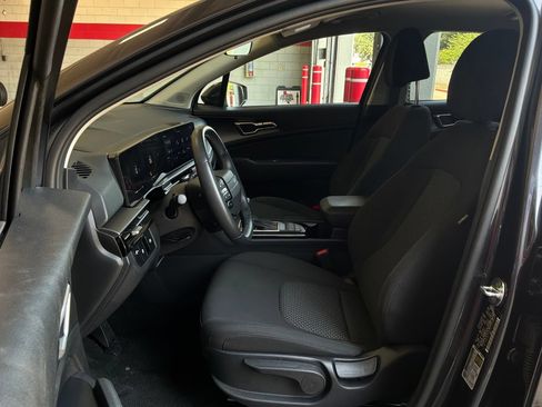 Used 2026 Kia Sportage LX FWD image 10