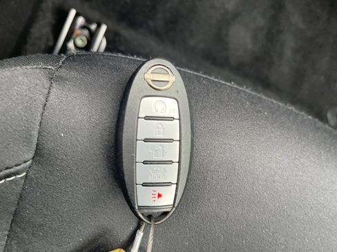 Used 2025 Nissan Altima 2.5 SV FWD image 20