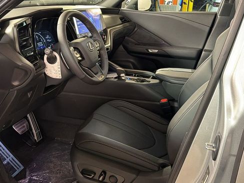 New 2026 Lexus TX 500h AWD image 15