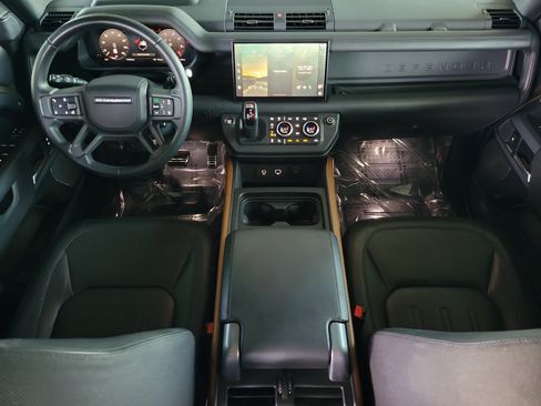 Used 2023 Land Rover Defender 110 X AWD/4WD image 13