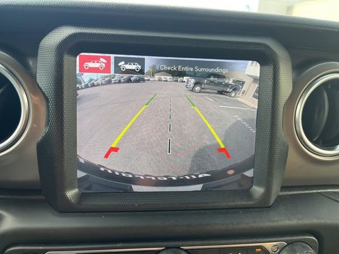 Used 2021 Jeep Wrangler Unlimited Rubicon image 23