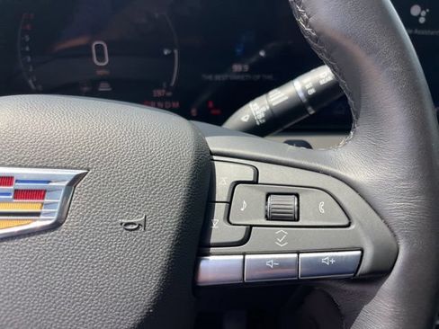 Certified 2025 Cadillac XT4 Premium Luxury FWD image 18