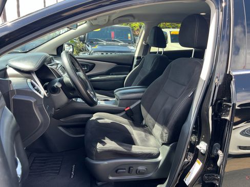 Used 2020 Nissan Murano SV AWD/4WD image 9