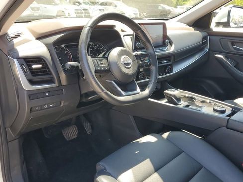 Used 2023 Nissan Rogue SV w/ SV Premium B Package AWD/4WD image 16