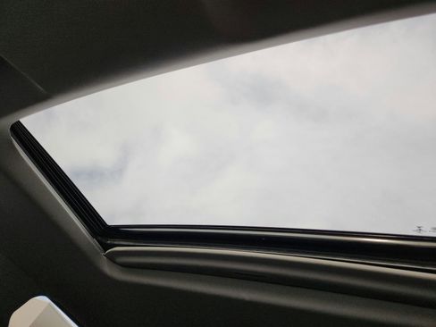 Used 2021 Chevrolet Silverado 1500 LT Trail Boss w/ Convenience Package II image 51