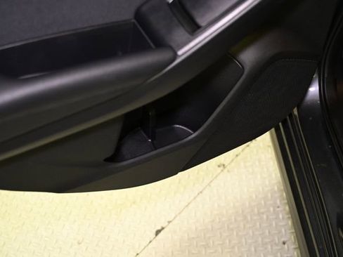 Used 2023 Subaru Crosstrek 2.0i Premium image 47