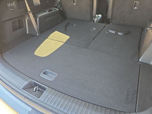 Certified 2024 Kia Telluride S w/ S Sunroof Package AWD/4WD image 33