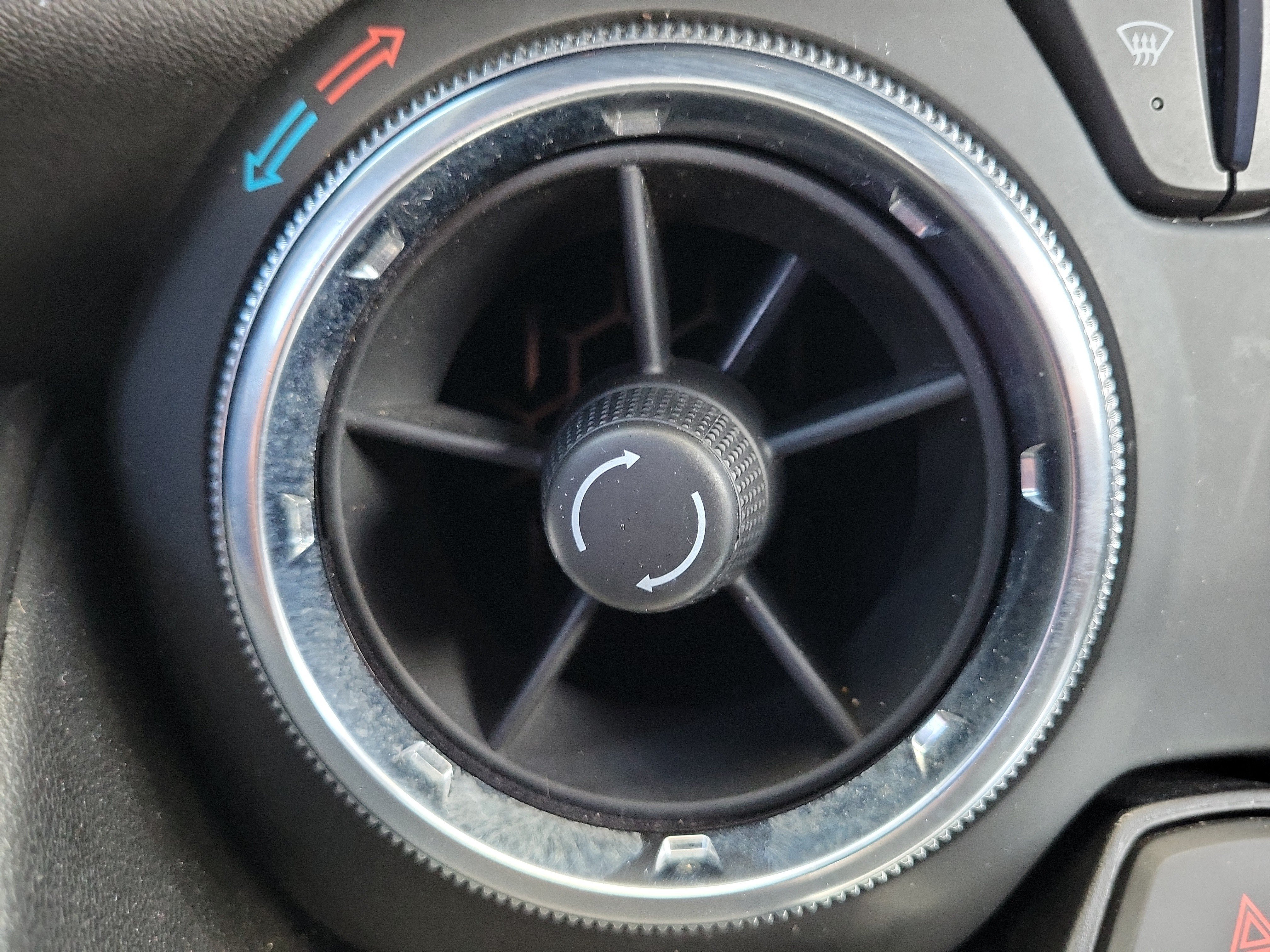 Used 2019 Chevrolet Camaro LT w/ Black Appearance Package RWD image 31