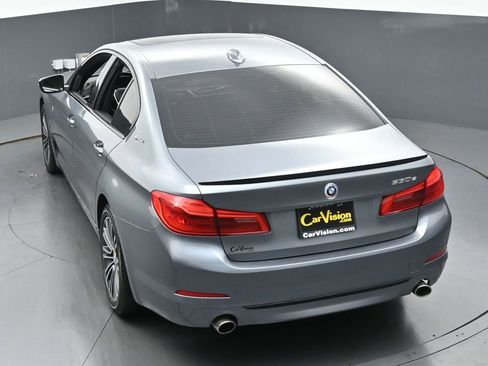 Used 2018 BMW 530e image 43