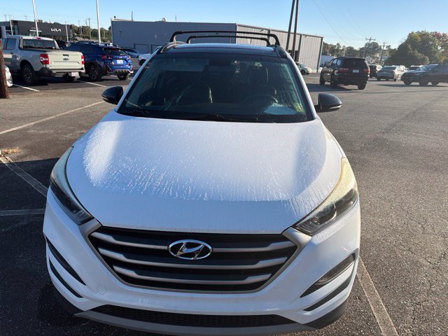 Used 2017 Hyundai Tucson Night FWD image 2
