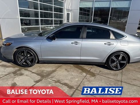 Used 2023 Honda Accord Sport image 4