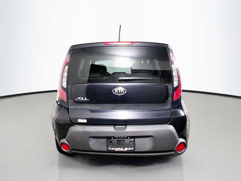 Used 2015 Kia Soul FWD image 6